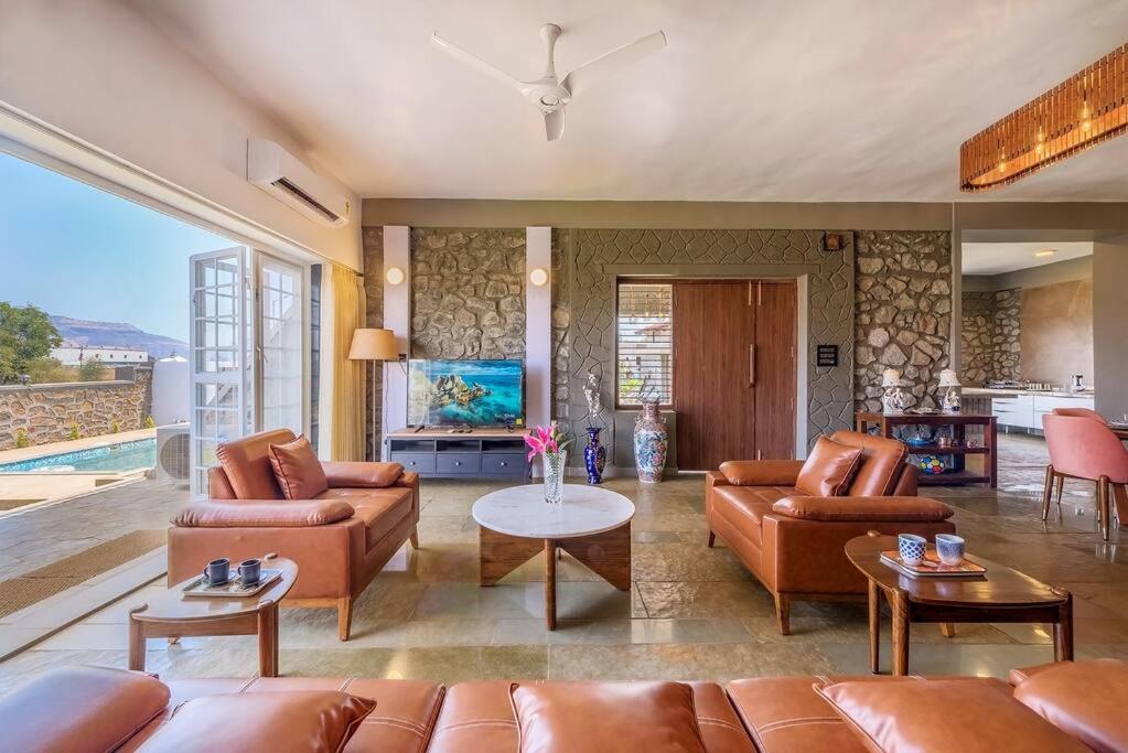 Stone Mansion By Phoenix Stays Igatpuri Zewnętrze zdjęcie