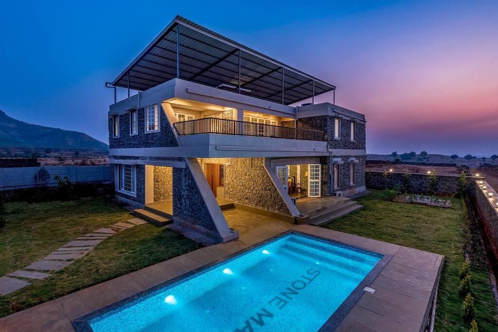 Stone Mansion By Phoenix Stays Igatpuri Zewnętrze zdjęcie