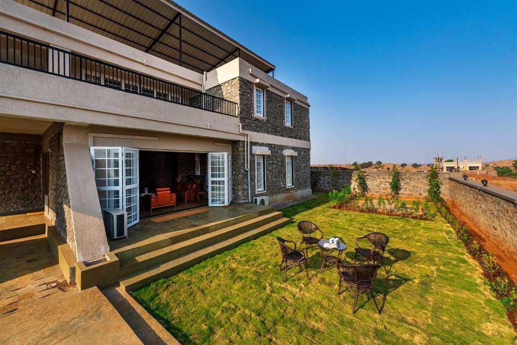 Stone Mansion By Phoenix Stays Igatpuri Zewnętrze zdjęcie