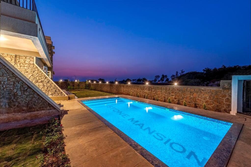 Stone Mansion By Phoenix Stays Igatpuri Zewnętrze zdjęcie