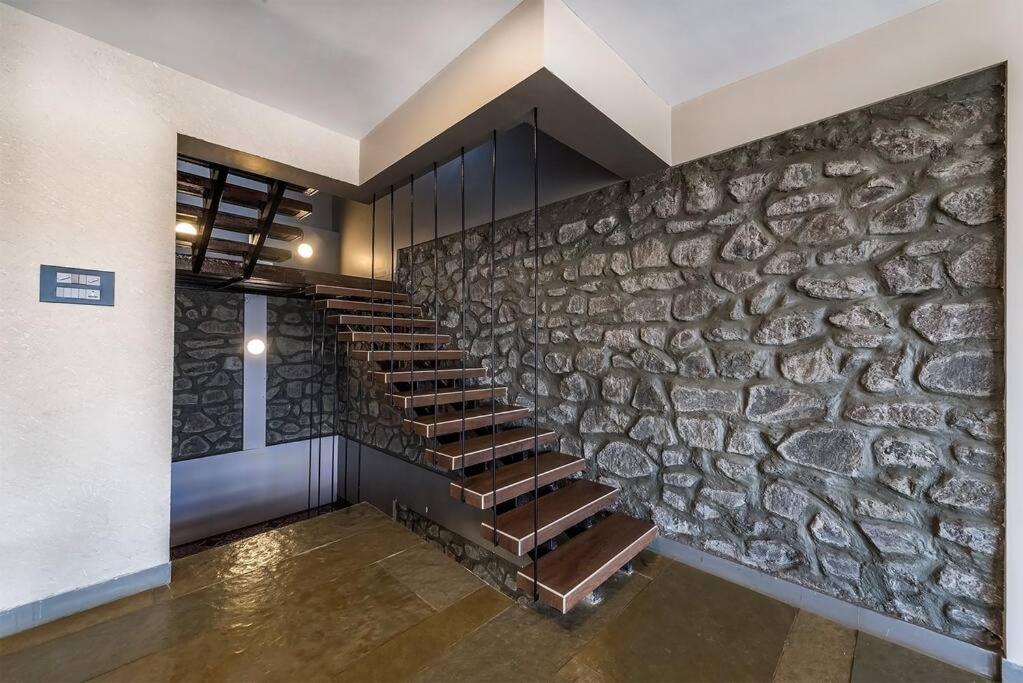 Stone Mansion By Phoenix Stays Igatpuri Zewnętrze zdjęcie