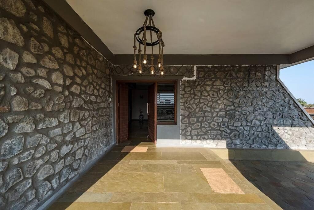 Stone Mansion By Phoenix Stays Igatpuri Zewnętrze zdjęcie