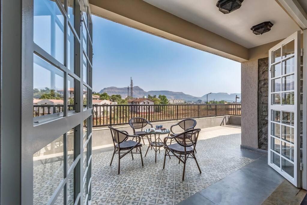 Stone Mansion By Phoenix Stays Igatpuri Zewnętrze zdjęcie