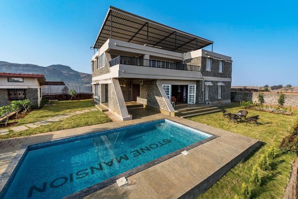 Stone Mansion By Phoenix Stays Igatpuri Zewnętrze zdjęcie